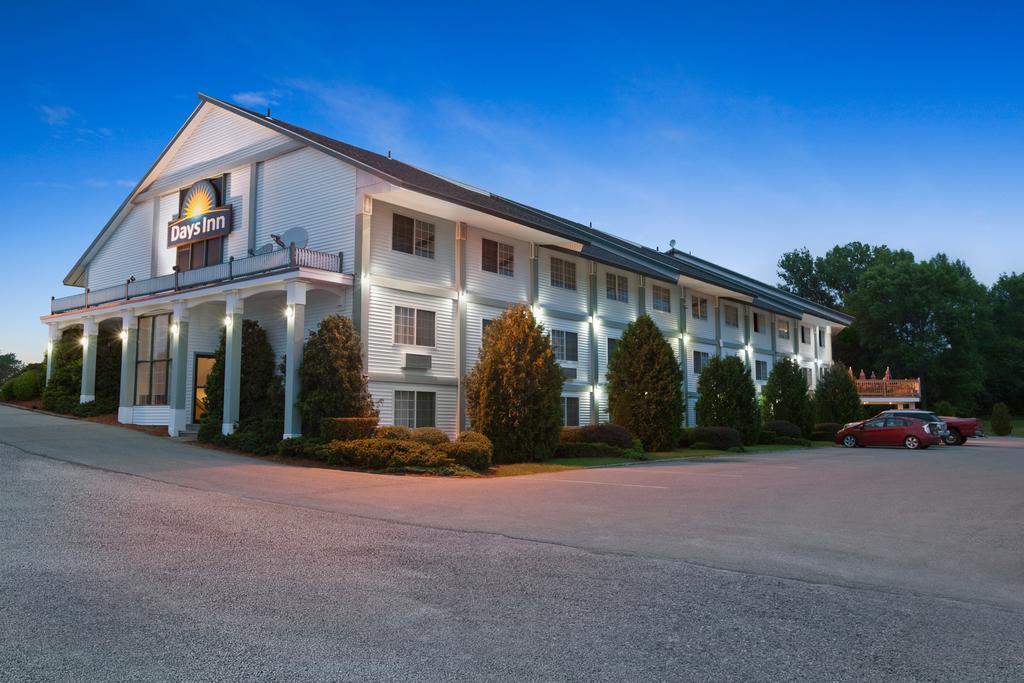 Days Inn By Wyndham Shelburne/Burlington 外观 照片