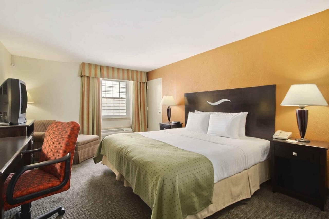 Days Inn By Wyndham Shelburne/Burlington 客房 照片